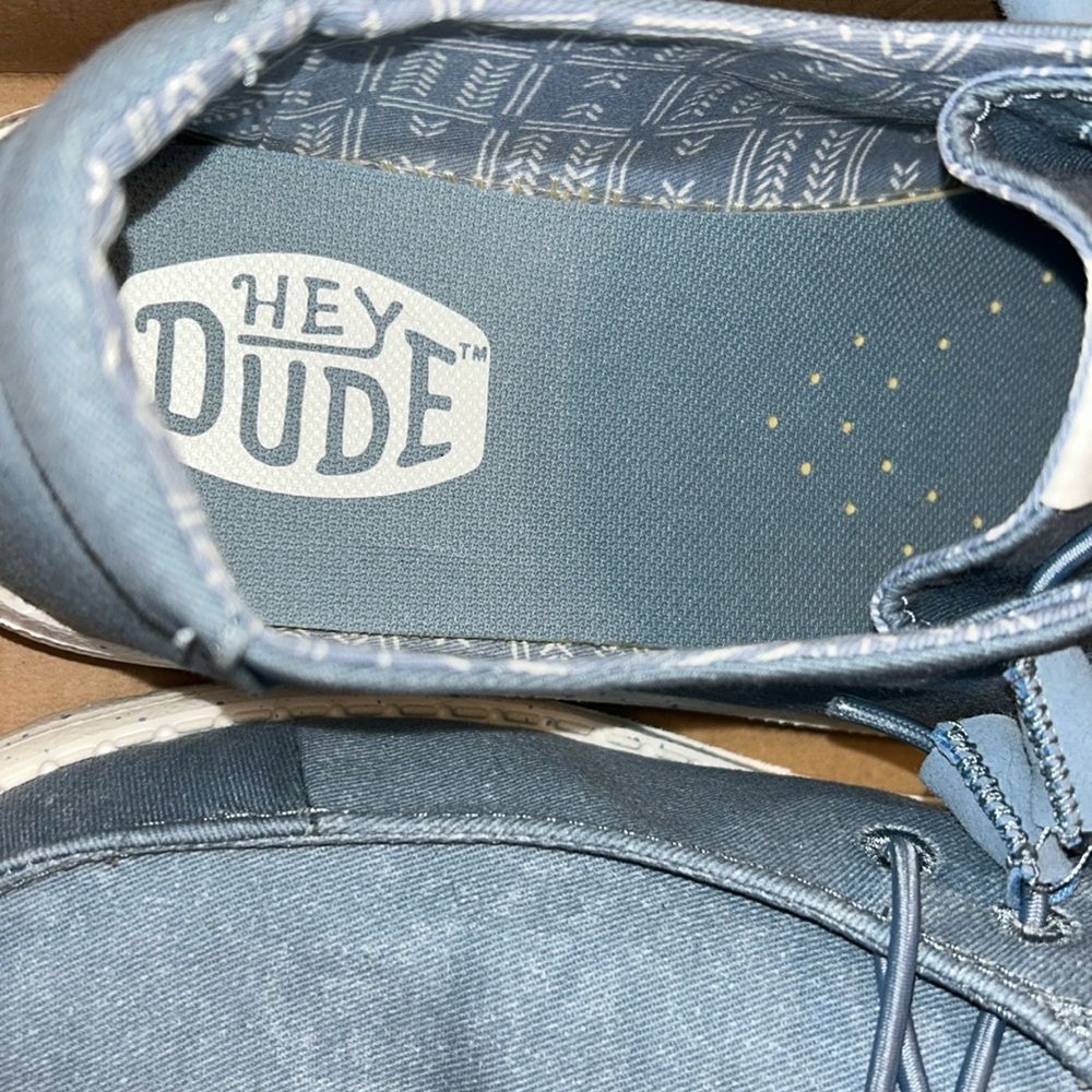 Hey Dude - Picture 2 of 5